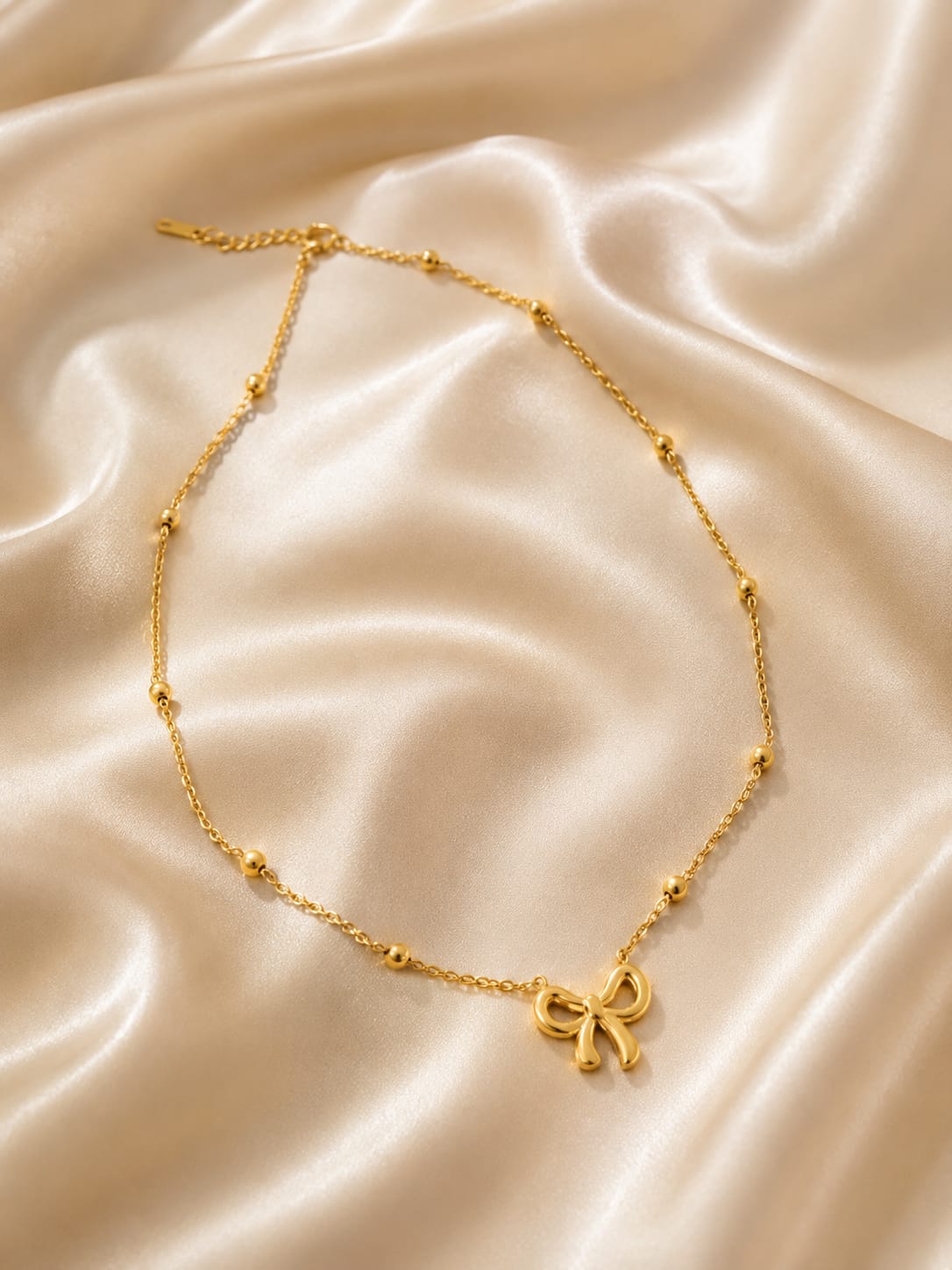 Bella Bow Beaded Gold Necklace