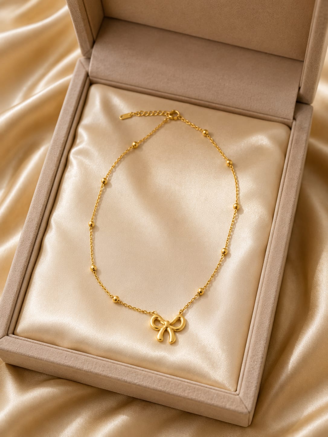 Bella Bow Beaded Gold Necklace